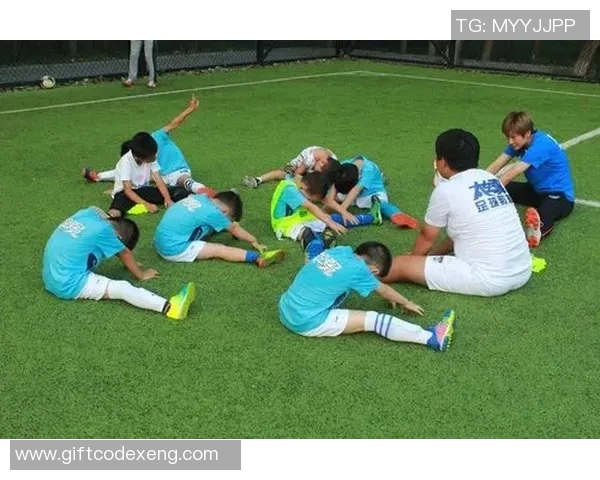 从绿茵场巨星到战术大师足球名将转型教练的成长之路 从绿茵场巨星到战术大师足球名将转型教练的成长之路