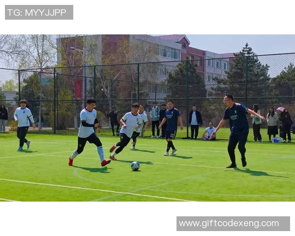 重播足球星视界聚焦绿茵传奇球星再现巅峰时刻燃动激情赛场 重播足球星视界聚焦绿茵传奇球星再现巅峰时刻燃动激情赛场